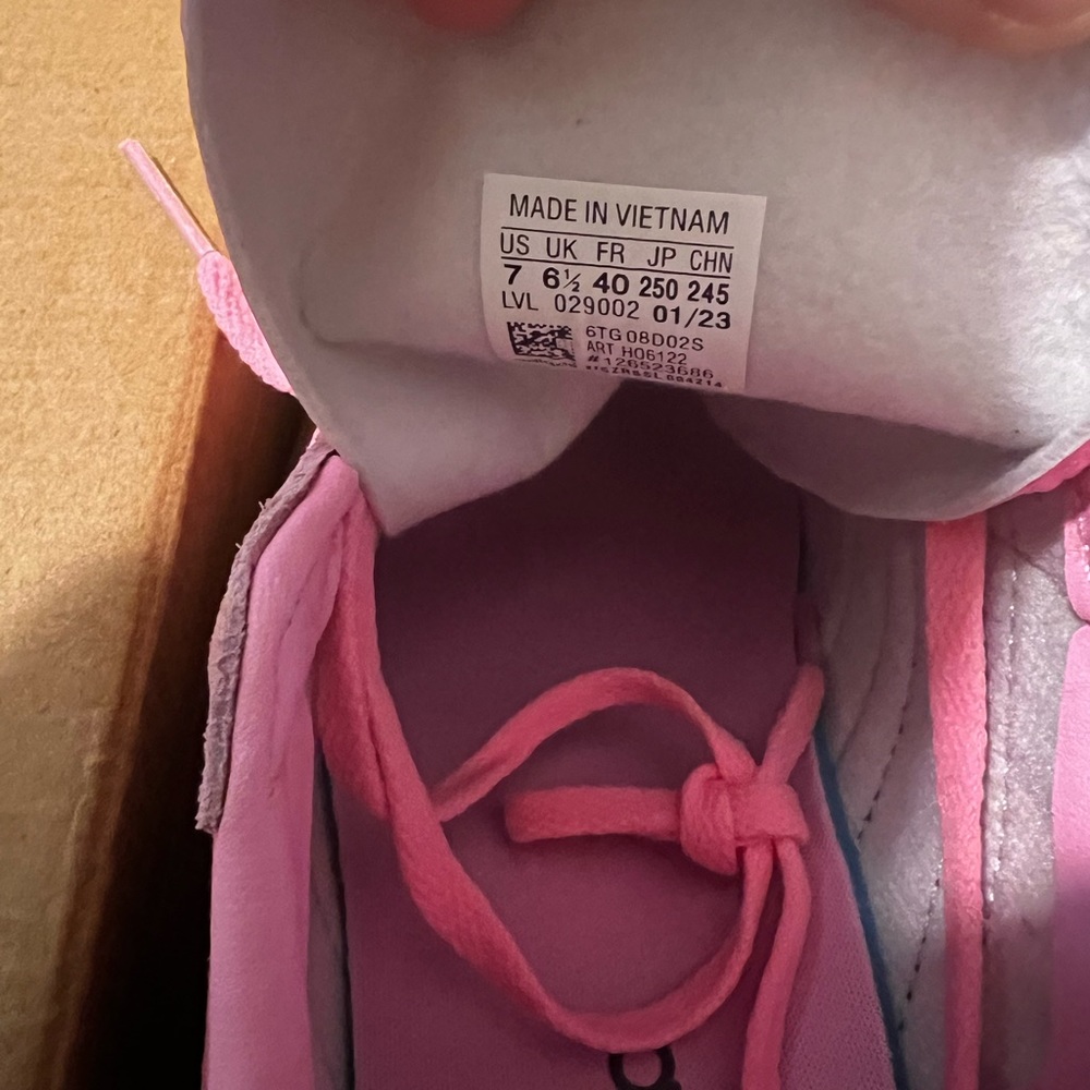NWT adidas gazelle bold platform pink glow